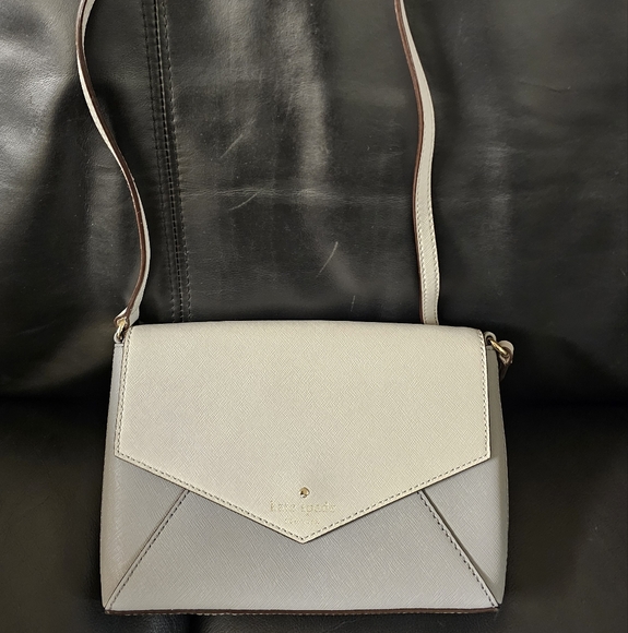 Kate Spade Gray Saffiano Leather Crossbody Bag NWOT - Picture 1 of 15